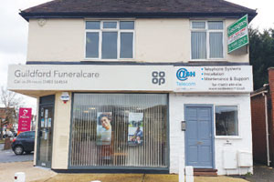 self-contained office suite with parking to let on a new lease in Guildford