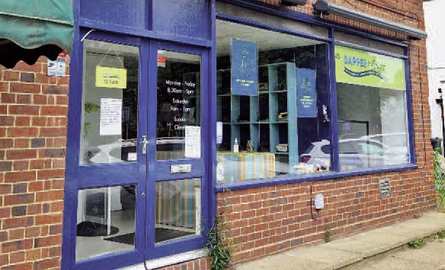 retail unit to let in Milford Surrey