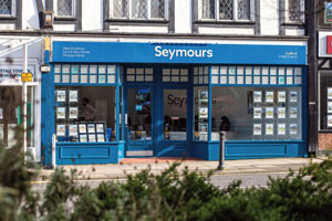 retail or office premises to let in Guildford, Surrey