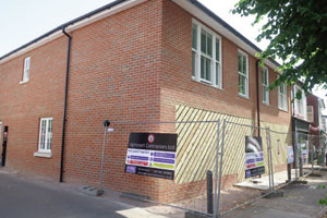 2 x brand new commercial units to let in Ripley